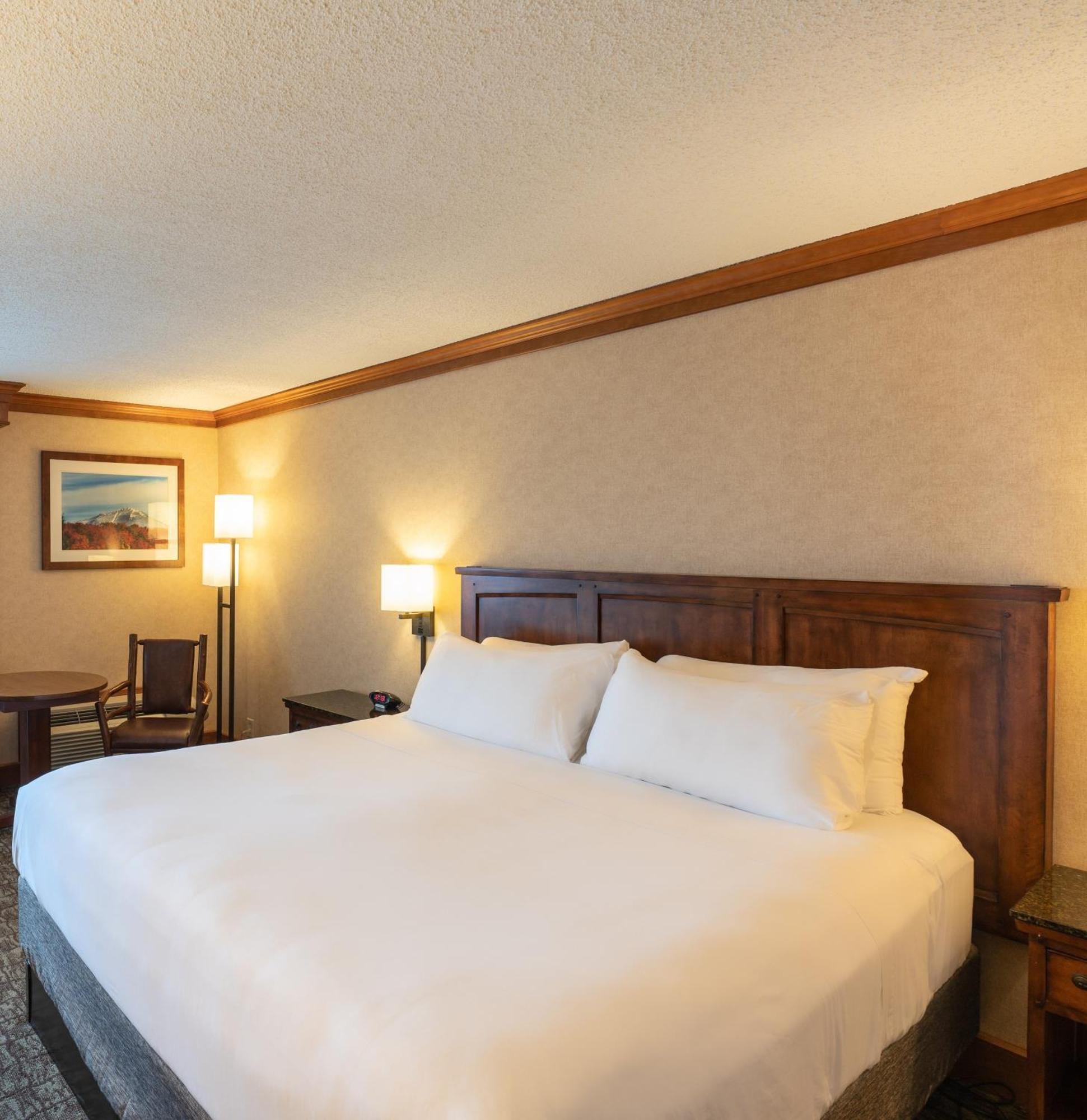Crowne Plaza Lake Placid By Ihg Εξωτερικό φωτογραφία